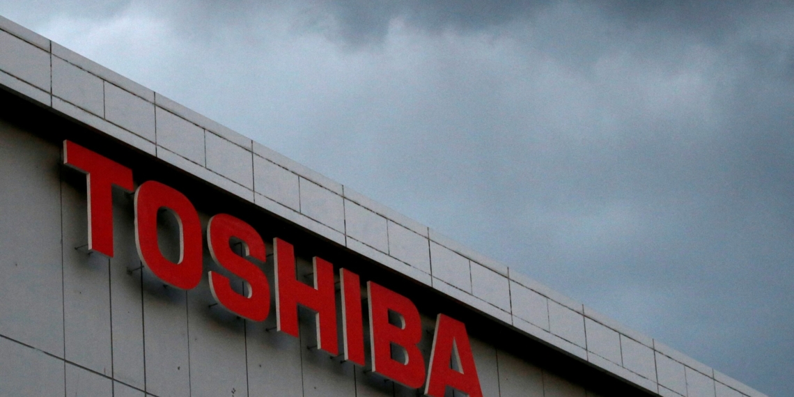 FILE PHOTO: The logo of Toshiba Corp is seen at the company's facility in Kawasaki, Japan February 13, 2017.  REUTERS/Issei Kato