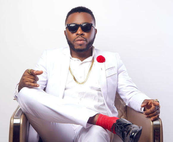 Samklef lauds Wizkid as he carpets Davido