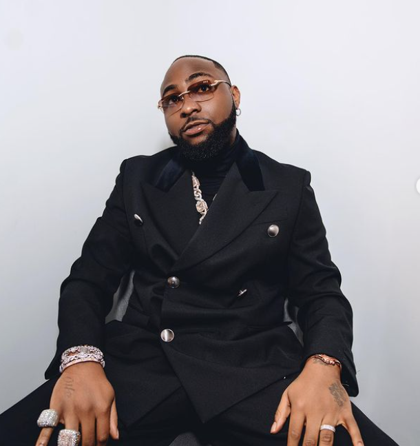 Davido's 2019 tweet supporting Tacha resurfaces amidst ongoing feud 