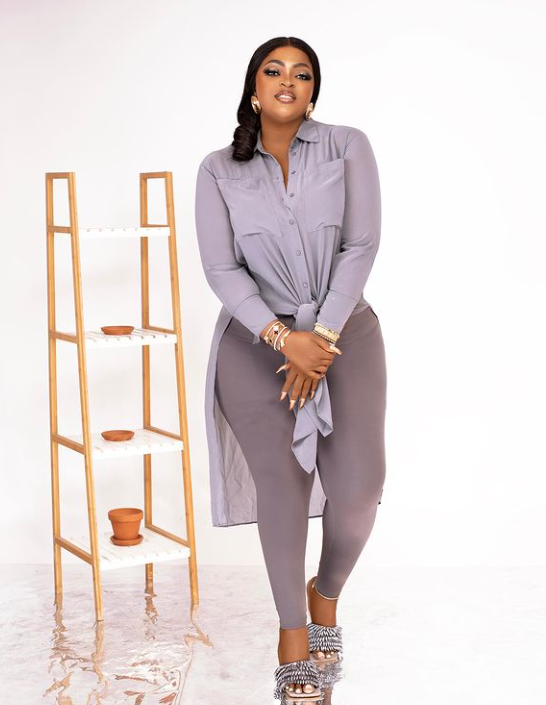 Eniola Badmus declares her readiness to mingle