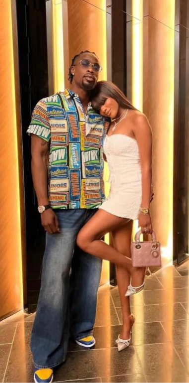 Neo and Beauty's latest photo sparks frenzy