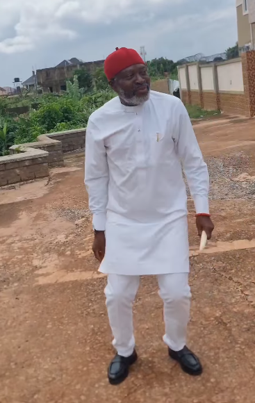 Kanayo O. Kanayo takes on the Gwo Gwo Ngwo dance challenge with style