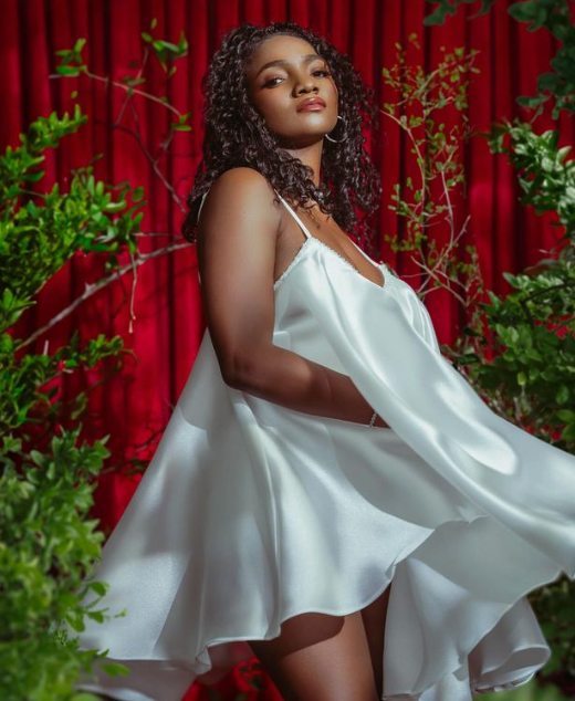 Simi addresses pregnancy rumors following recent Snapchat video