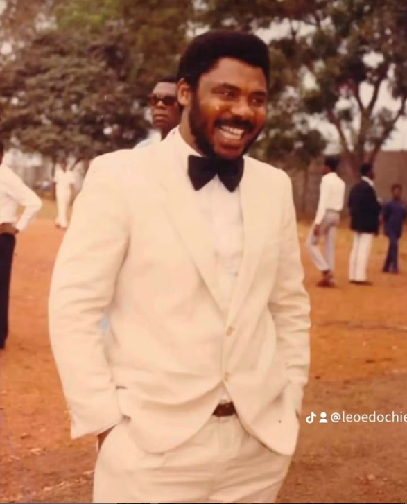  Pete Edochie shares his adorable young photo online