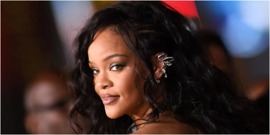 Rihanna clap back at fan who criticized her facial appearance