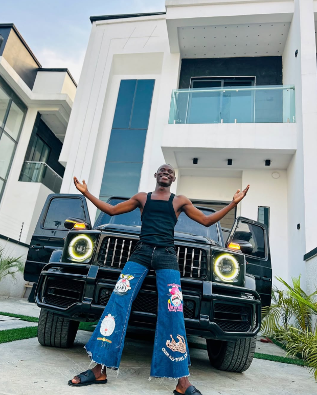 Geh Geh stirs reactions as he shows off on new G-Wagon