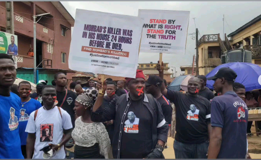 Actor Yomi Fabiyi leads another protest in Lagos over Mohbad’s death (VIDEO)