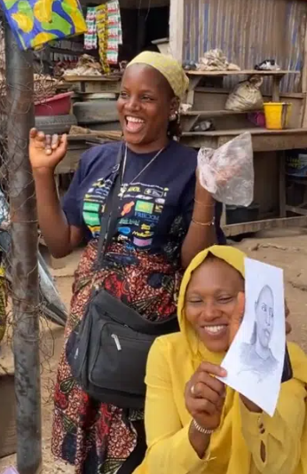 Street artist surprises Kuli Kuli vendor with her portrait and cash gift