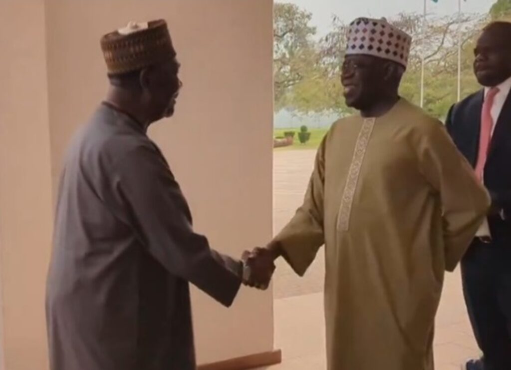 President Bola Tinubu exchanges pleasantries with the former Head of State, General Yakubu Gowon (retd) during a meeting at the Presidential Villa, Abuja.