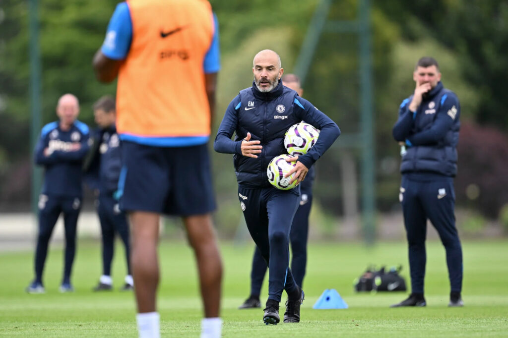 Chelsea manager Enzo Maresca