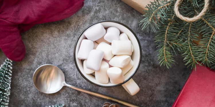 Easy Homemade Peppermint Marshmallows