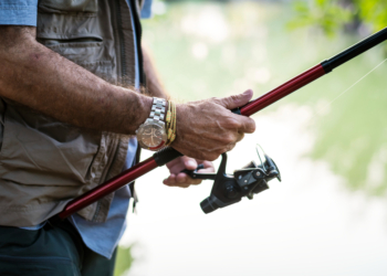 How to Catch Fish Using a Simple Rod