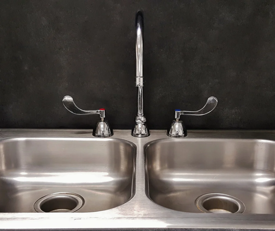 Stainless steel sinks