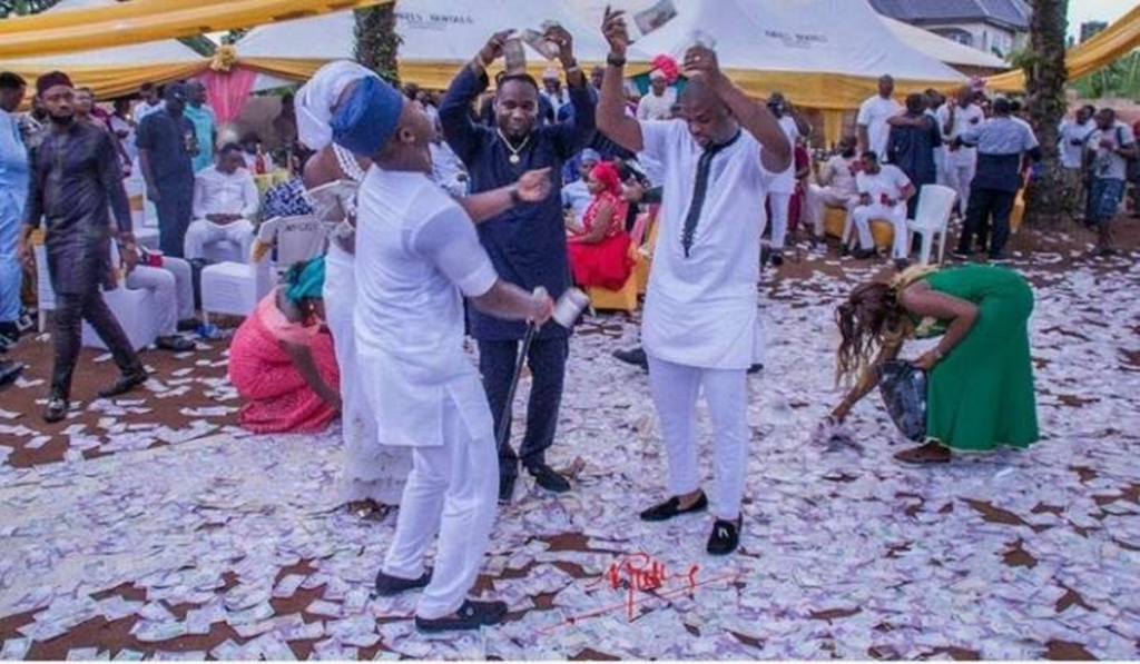 WHY DO NIGERIANS SPRAY MONEY AT EVENTS?