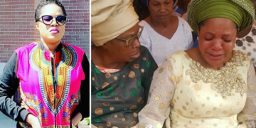 Toyin Aimakhu weeping at her father's burial