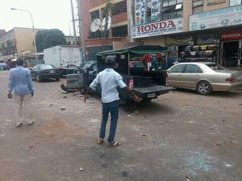 Protesting Shiite members stone policeman to death in Kaduna (Graphic)