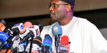 Pic.36. Independent National Electoral Commission (INEC) Chairman, Prof. Mahmood Yakubu, addressing a stakeholders meeting on 2019 General Elections postponement, in Abuja on Saturday (16/2/19).
01462/16/2/2019/Sumaila Ibrahim/BJO/NAN