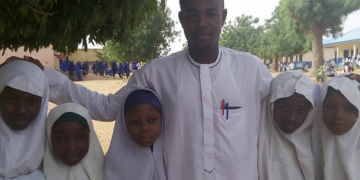 Zamfara Pupils and Teacher