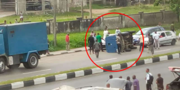 CBN Bullion Van Crashes In Calabar.