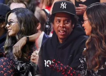 Jay Z and Beyonce at an NBA game