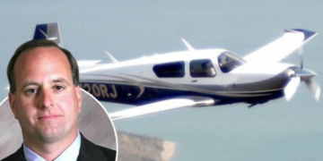 US millionaire puts his private plane on autopilot to have sex