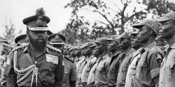 Colonel Odumegwu Ojukwu Inspecting Newly Recruited Officers Into The Biafran Army