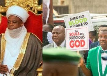 L-R Sultan of Sokoto, Muhammadu Sa'ad Abubakar, Scene of the protest