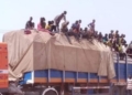 VIDEO: Niger State Govt turns trailer filled with over 50 people back to Lagos amid Coronavirus lockdown