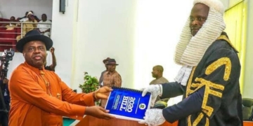 Diri presents 2020 Appropriation Bill to Bayelsa Assembly