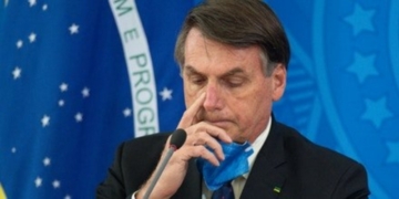 Brazil president coughs at rally