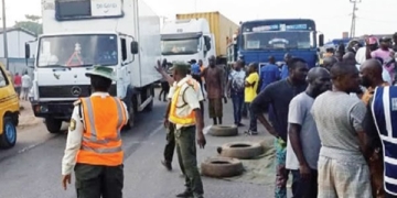 Two dead and six injured in Lagos-Ibadan Expressway accident