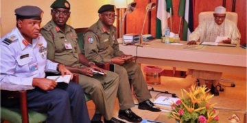 JUST IN: President Buhari, service chiefs in closed-door meeting