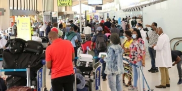 PHOTOS: 322 Nigerians evacuated from the US arrive Lagos