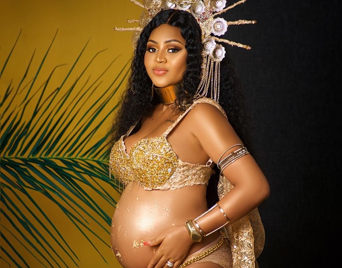 Regina Daniels release semi-nude maternity photo shoot