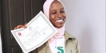 Nigerian lady, Zainab who was accused and wrongly jailed for carrying drugs in Saudi Arabia completes NYSC