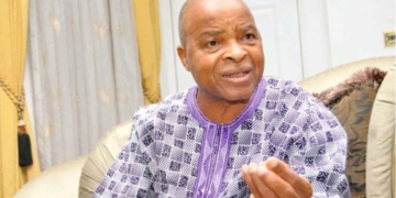 Service chiefs have no tenure – Ex-COAS, Akinrinade