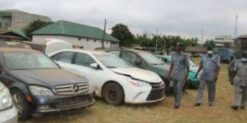 Customs intercepts vehicles, rice worth N10bn in Oyo