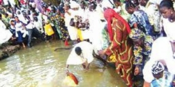 One dead, another severely injured in fatal accident during Osun festival