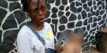 Lady dumps new baby inside toilet in Anambra - graphic photo