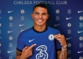 Chelsea sign PSG captain Thiago Silva