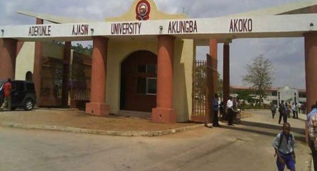 Ondo varsity reduces school fees