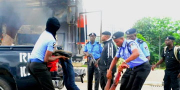 Shi’ites clash with Police in Kaduna, 2 confirmed killed, many others injured