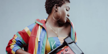 Simi signs deal with Apple’s Platoon ahead of ‘Restless’ EP