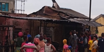 Fire engulfs six shops in Ogudu, Lagos