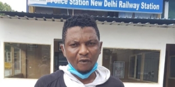 PHOTOS: Police arrest Nigerian 'drug peddler' in possession of 250 gms cocaine